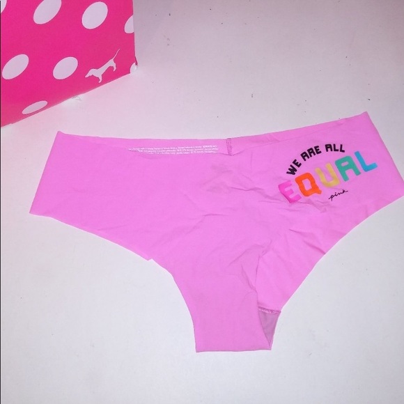 🛍VS Pink Panty Bundles 🛍 - Picture 5 of 10